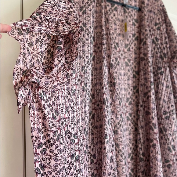 NWT BCBGeneration Floral pleated Kimono Tunic Open Front Flutter Sleeve Cover OS - Picture 4 of 9